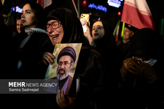 Tehraners mark 40 days after martyrdom of Leader
