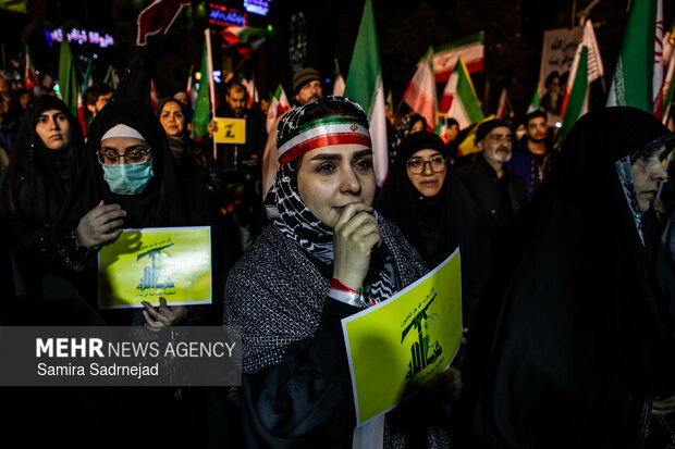 Tehraners mark 40 days after martyrdom of Leader
