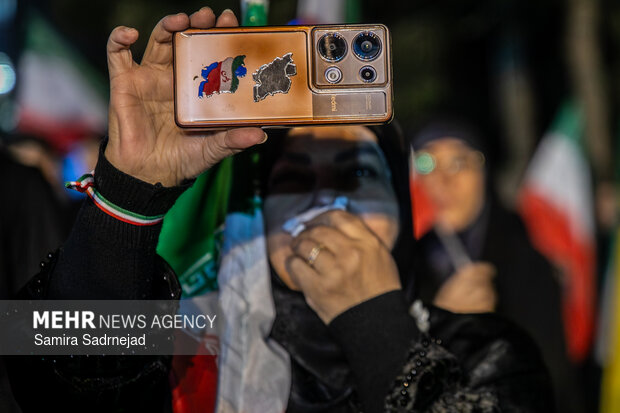 Tehraners mark 40 days after martyrdom of Leader
