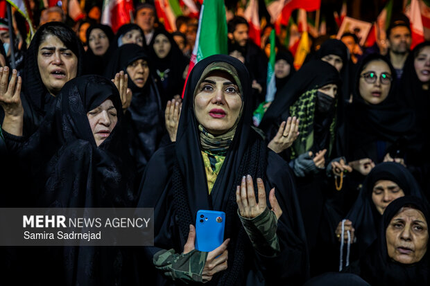 Tehraners mark 40 days after martyrdom of Leader
