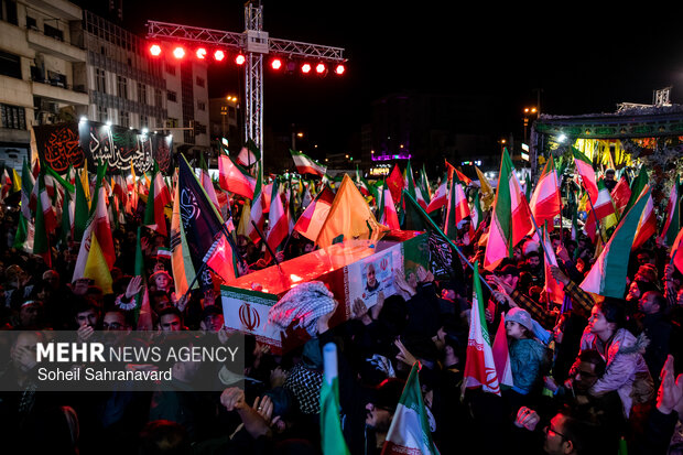 مراسم وداع با پیکر مطهر سردار رشید اسلام سرلشکر شهید مجید خادمی