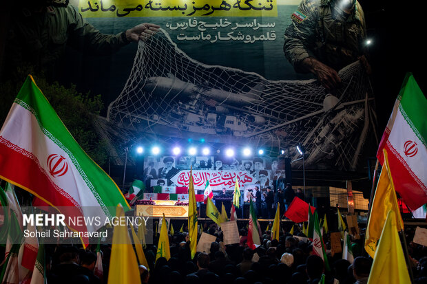 مراسم وداع با پیکر مطهر سردار رشید اسلام سرلشکر شهید مجید خادمی