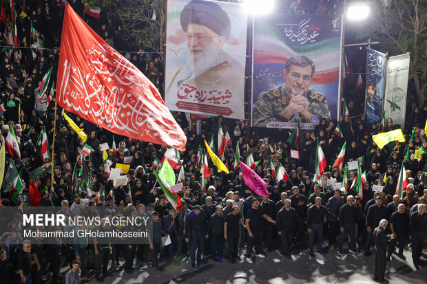 People in Bushehr mourn for martyrdom of Leader after 40 days
