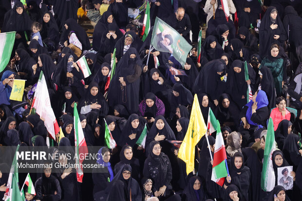 People in Bushehr mourn for martyrdom of Leader after 40 days
