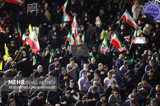 People in Bushehr mourn for martyrdom of Leader after 40 days
