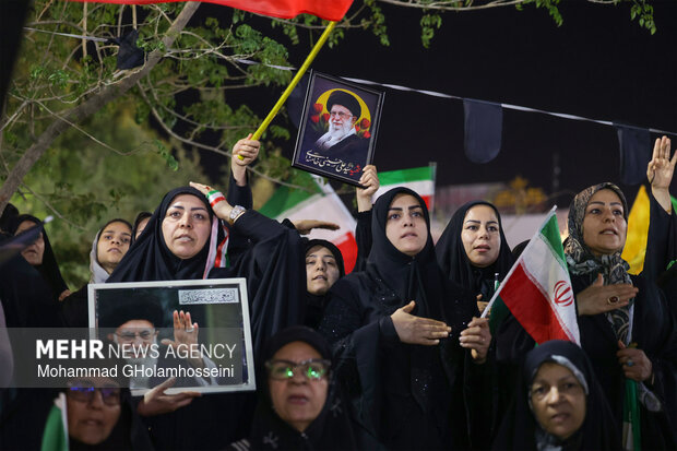 People in Bushehr mourn for martyrdom of Leader after 40 days
