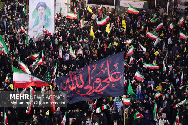 People in Bushehr mourn for martyrdom of Leader after 40 days
