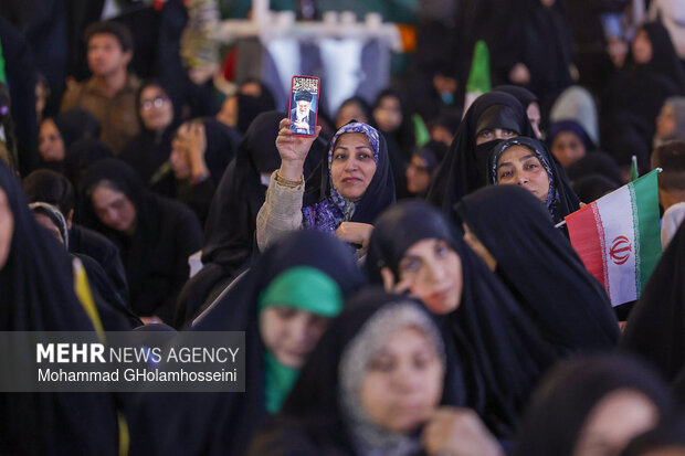 People in Bushehr mourn for martyrdom of Leader after 40 days

