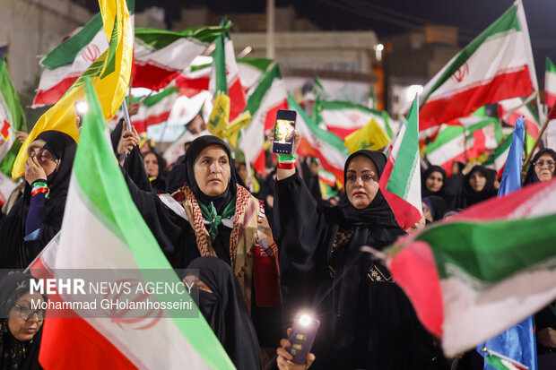People in Bushehr mourn for martyrdom of Leader after 40 days
