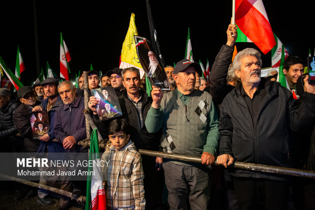 شب اربعین رهبر شهید در قزوین