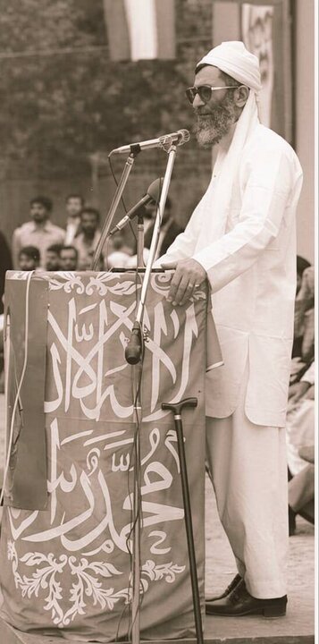 چگونه ایرانشهر، رهبر را به مردم گره زد؟/ تبعیدی که وحدت آفرید