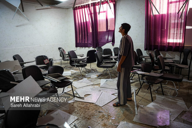 حمله دشمن به دبیرستان آل محمد شیراز