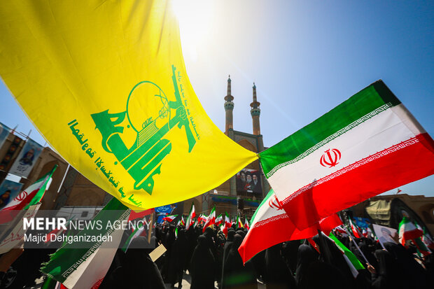 کاروان پیاده روی بیعت بانوان در یزد