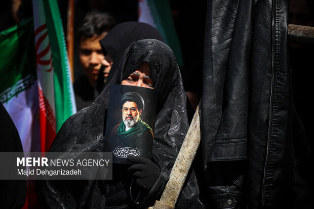 کاروان پیاده روی بیعت بانوان در یزد