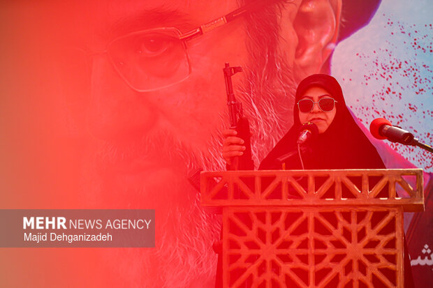 کاروان پیاده روی بیعت بانوان در یزد