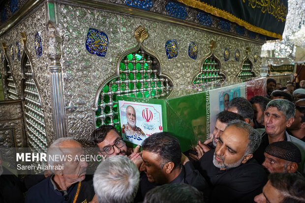 وداع با شهید خادمی در حرم شاهچراغ(ع)