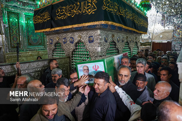 وداع با شهید خادمی در حرم شاهچراغ(ع)