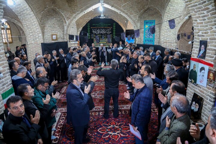 Şehr-i Kürd’de esnaf’tan Şehit Hamaney için yas töreni