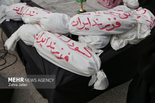 مراسم اربعین رهبر شهید انقلاب و شهدای مدرسه شجره طیبه میناب در بندرعباس