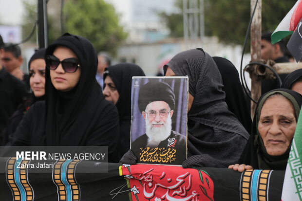 مراسم اربعین رهبر شهید انقلاب و شهدای مدرسه شجره طیبه میناب در بندرعباس