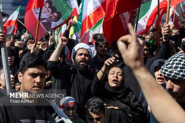 تهران در سوگ چهلمین روز شهادت رهبر شهید انقلاب اسلامی