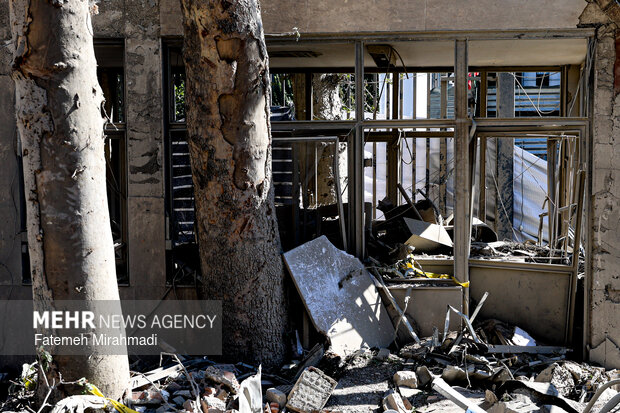 آثار تجاوز به دانشگاه صنعتي شريف