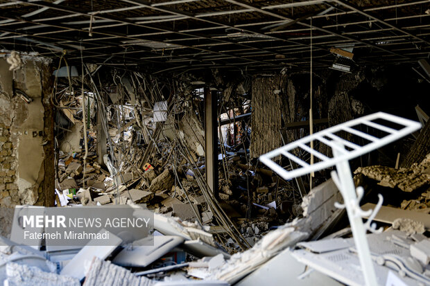 آثار تجاوز به دانشگاه صنعتي شريف