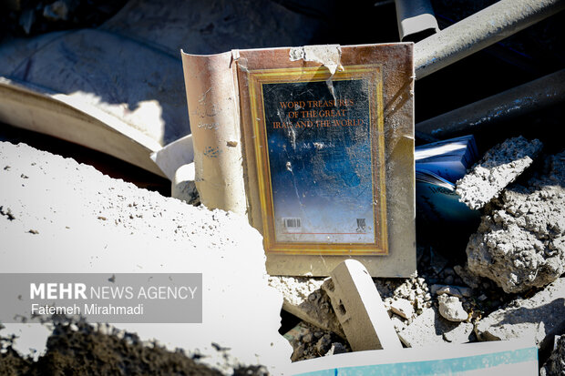 آثار تجاوز به دانشگاه صنعتي شريف