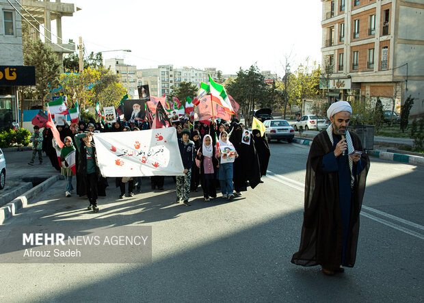 اجتماع حمایت از رزمندگان در مقابله با دشمن آمریکایی - صهیونی