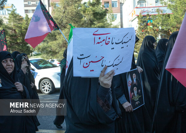 اجتماع حمایت از رزمندگان در مقابله با دشمن آمریکایی - صهیونی