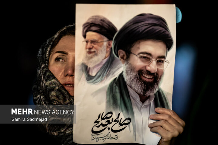اجتماع مردمی در چهلمین شب شهادت امامِ قائدِ شهید در میدان شهید طهرانی مقدم تهران