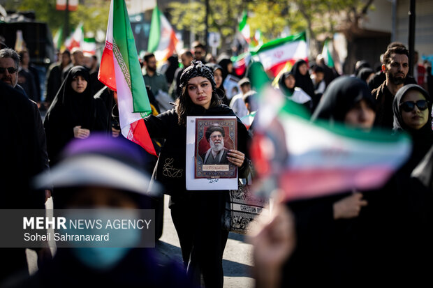 تهران در سوگ چهلمین روز شهادت رهبر شهید انقلاب اسلامی