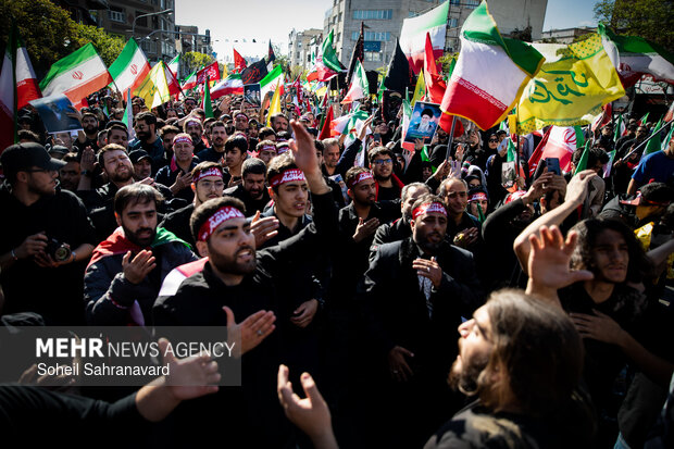 تهران در سوگ چهلمین روز شهادت رهبر شهید انقلاب اسلامی