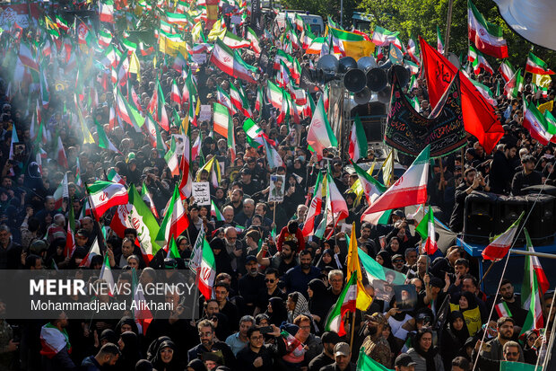 تهران در سوگ چهلمین روز شهادت رهبر شهید انقلاب اسلامی