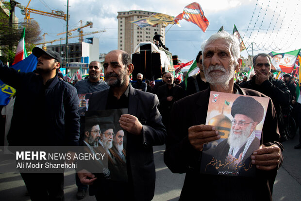 سوگواری اربعین رهبر شهید در مشهد