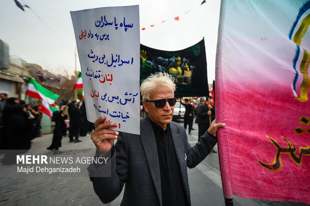 اجتماع و نخل برداری یزدی ها در اربعین شهادت قائد امت