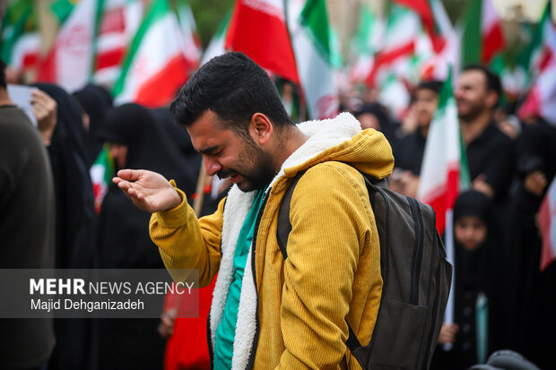 اجتماع و نخل برداری یزدی ها در اربعین شهادت قائد امت