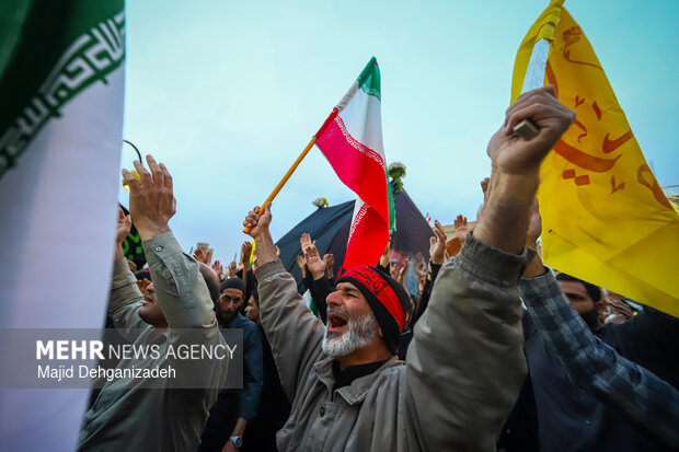 اجتماع و نخل برداری یزدی ها در اربعین شهادت قائد امت