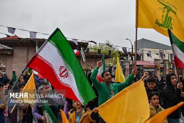 بیعت فرزندان میرزا با سومین امام انقلاب در رشت