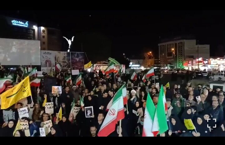 میدان‌داری سنندجی ها در چهلم رهبر شهید و شهدای جنگ رمضان