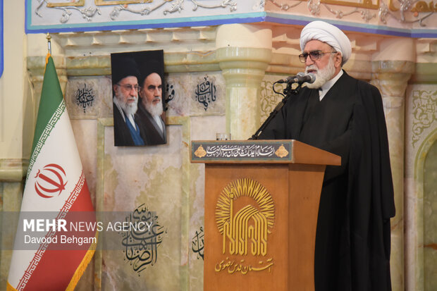 مراسم چهلمین روز شهادت امام شهید امت در حرم رضوی