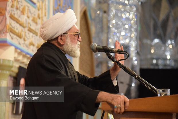 مراسم چهلمین روز شهادت امام شهید امت در حرم رضوی