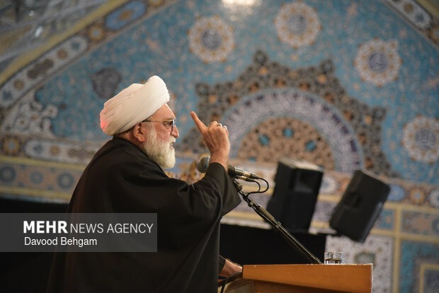 مراسم چهلمین روز شهادت امام شهید امت در حرم رضوی