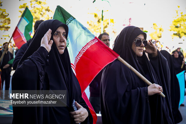 اجتماع به عشق وطن در همدان