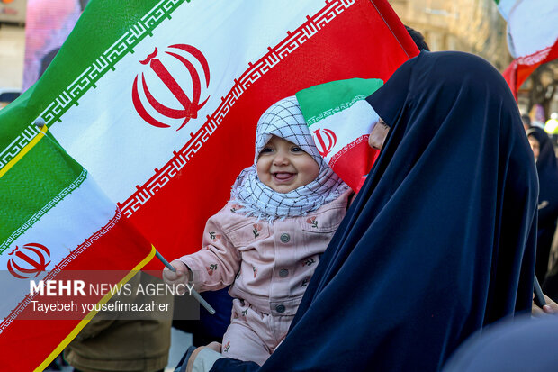 اجتماع به عشق وطن در همدان