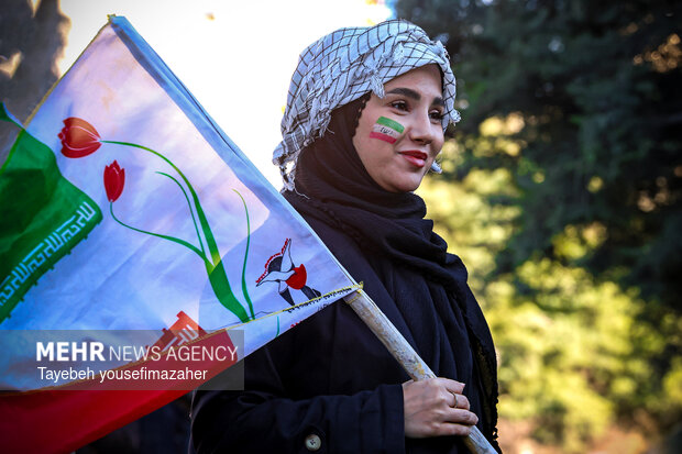 اجتماع به عشق وطن در همدان