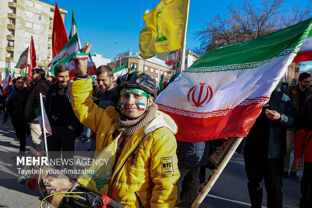 اجتماع به عشق وطن در همدان