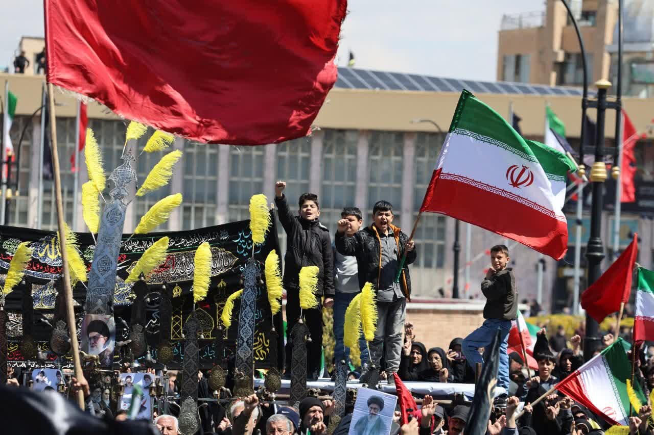 چهل روز دلتنگی؛ ملت هنوز در سوگ رهبر شهید