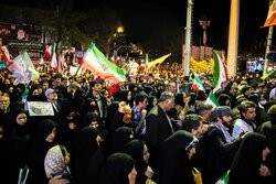 حضور پرشور مردم در تجمع شبانه؛ صدای وحدت در شهر طنین‌انداز شد