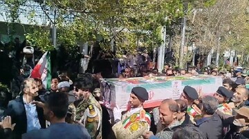 تشییع پیکر پرستار شهید «رضا واحدی» در بروجرد